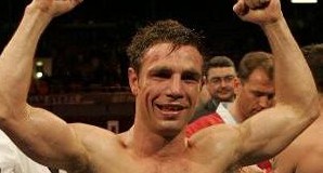 Michael Katsidis Easily Outpoints Graham Earl In Rematch Of 2007 Classic